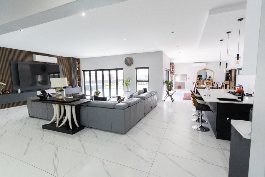 5 Bedroom Property for Sale in Cashan North West